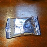 キッチン ブルー グローブ - お菓子のアップ