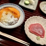 多仁本 - ■玉子かけご飯と本鮪（越前の定置網）
      もう夏だというのに、旨味がしっかりした鮪です。
      お米は、魚沼産コシヒカリをずっと使われていましたが、秋田のサキホコレに変わっていました。
