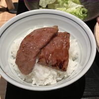 純和牛焼肉 無限亭。 - 