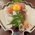 居酒屋 味山海 - 刺身盛り 一人前 1350円　(2024.5)