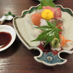 居酒屋 味山海 - 本鮪、カンパチ、真鯛、サーモン、蛸、鰹、平目