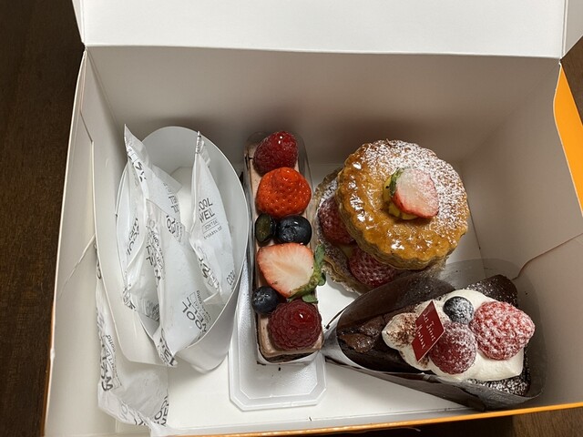 Les Freres Moutaux Iwakura Honten