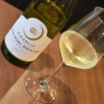 ワインバー バッカス - シャブリ・ジャン・マルク・ブローカル（１，４００円→９００円）２０２４年６月