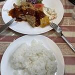 洋食屋 - ナイフとフォークが逆だ！