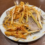 麺場 田所商店 - ネギ盛りチャーシュー