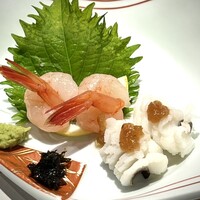 鮨やすぞう。 - 鱧の湯引き梅肉のせ