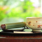 竹の里 水ぐち - 竹筒水ようかん。抹茶。