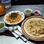 ほびーい喫茶店 - 納豆チャーハン 650円(税込)。
      納豆スパゲッティ 700円(税込)。