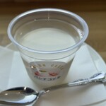 喫茶 さんぽ道 - パンナコッタ　300円！