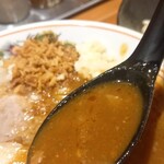 麺屋 真心 - 蓮華が止まらなくなるスープ