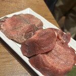 ホルモン焼肉 しまちゃん - 