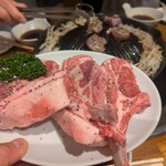 羊肉炭火焼 肉汁屋 - 