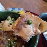 あっさり - 豆腐も旨い!まるですき焼き丼