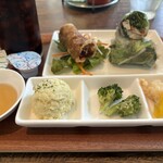 DDSK サイゴン キッチン - 