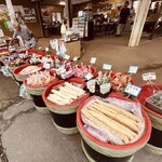 赤門屋 - 漬物ズラリ！