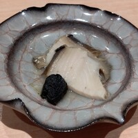鮨 はしもと - 蒸し鮑（黒あわび）、肝の味噌漬け