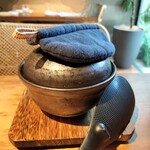 thalee ling - 土鍋で炊きたてジャスミンライスがきます