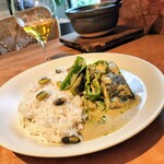 thalee ling - ジャスミンライスとグリーンカレーをとりわける用に提供された器が温かくて驚き！