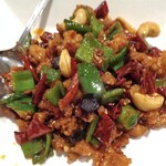 遼順茶楼 - 鶏肉の唐辛子炒め