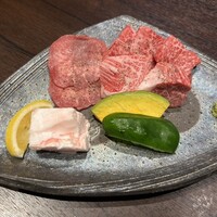 近江牛専門店 万葉 まえだ亭 - 