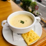 ランチョン - カップスープ（クラムチャウダー）