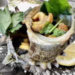 三是寿司 - サザエつぼ焼き