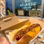 ATLANTIC COFFEE STAND - チーズドック（1200円）