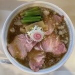 麺笑飯店 - 低温調理のチャーシューがピンク色で美しい…
                                (´｡✪ω✪｡｀)✧*。