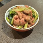 居酒屋燃えた うらめし屋 - 牛もものたたき(ハーフサイズ)
