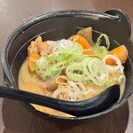 居酒屋燃えた うらめし屋 - お通しの牛もつ煮