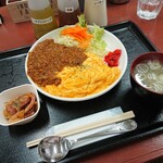 キッチン マルニ - オムカレー