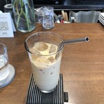 パーツ オブ ライフ - エスプレッソから作った本格的なアイスカフェラテ。