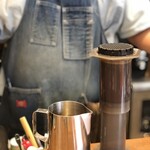 パーツ オブ ライフ - シナモンの香りのするカラウテの農園のグァテマラ
                                エアロプレスで抽出。