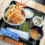 光る海 - えびかに天丼