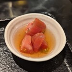 めぐろ大黒屋 - 小鉢① 甘い冷やしトマト