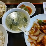 鳳玲軒 - 酢豚定食