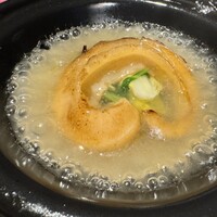 中国料理柳城 - ヨシキリ鮫鰭のクリスピー土鍋香り焼き