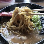 豚の骨 - 麺リフトアップ