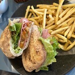 SUNDAY'S BAKE RIVER GARDEN - 