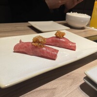 焼肉うしごろ 横浜店 - ザブトンの炙り握り