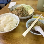 桃苑 - 焼肉定食