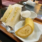 喫茶レストランかかし - 玉子サンド、ゆで卵、バナナ