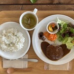 カフェアンドレスト バグダッド - 