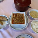 上尾四川飯店 - 