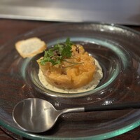 ニュー松坂 布施本店 - 前菜のサーモン