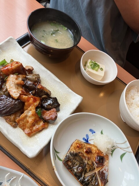 Yayoi Ken Kamo Yonchome Ten