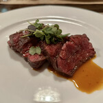 ブラッスリー タブローズ - USビーフハラミの薪焼き