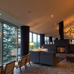 オリカ - ロビーの暖炉の火に、ほっこり！