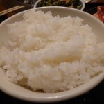焼肉 ホルモン 牛繁 - ライス（中）