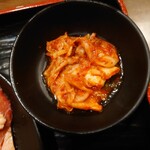 焼肉 ホルモン 牛繁 - キムチ